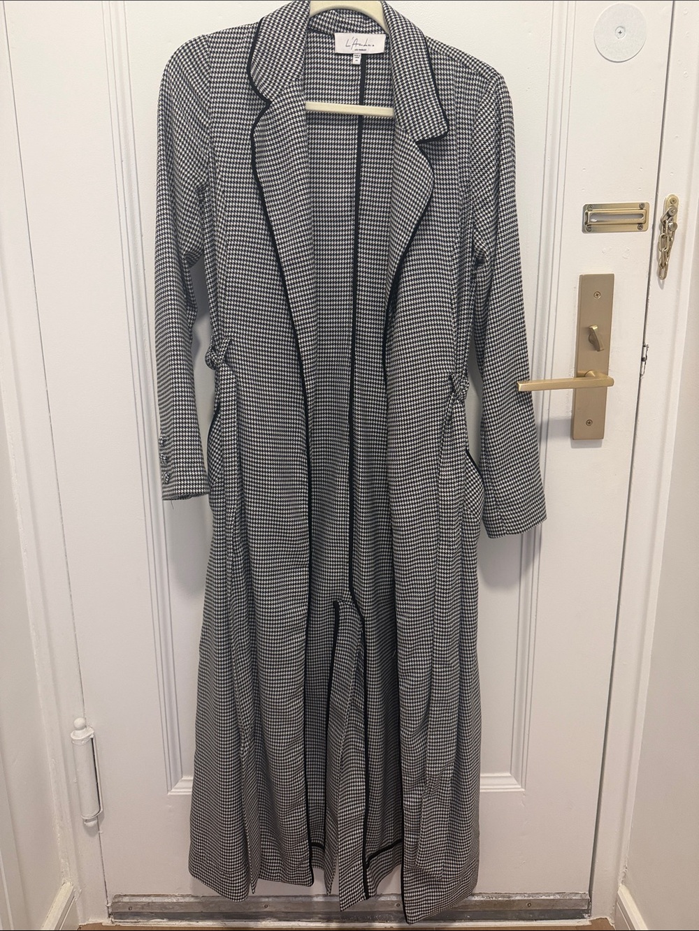 L’Academie Lightweight Houndstooth Duster Coat
